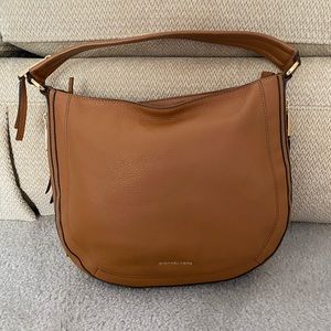 Michael Kors Hobo